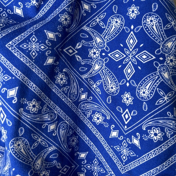 Self esteem halter super soft blue crop top paisley size S - Picture 4 of 5